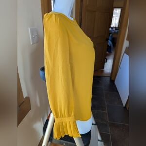 LOFT Women's Blouse Top With Beautiful Cuffs In Mustard Yellow SP Excellent